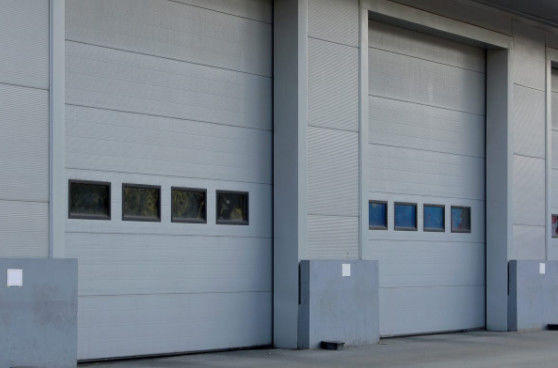 Cửa phân đoạn cách nhiệt bằng nhôm Độ dày an ninh hiện đại 2,0mm Nhà để xe dân dụng và cửa phân đoạn cách nhiệt