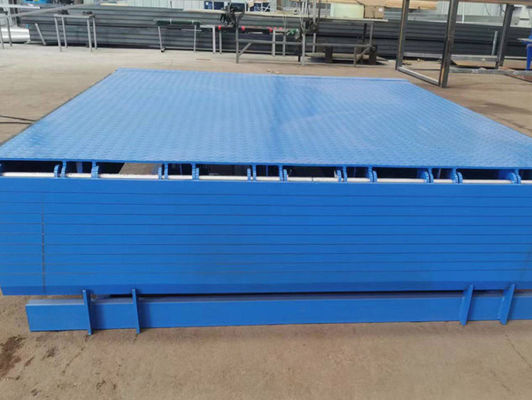 Độ dài môi có thể tùy chỉnh Hydraulic Dock Leveler On Site Foot Pedal Controls