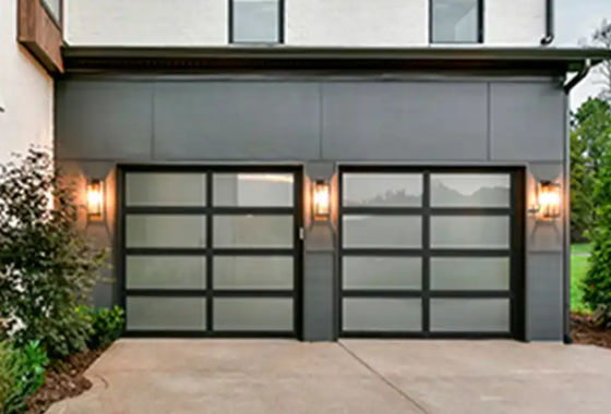 Modern Aluminum Glass Sectional Door Powder Coating Double Glazing Hướng dẫn hoặc tự động gương cửa kính nhà để xe