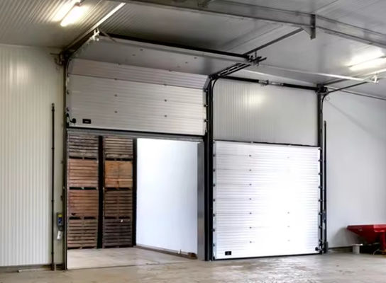 Cửa phần thép cách điện với polyurethane bọt cách điện nâng dọc trượt kim loại cửa phần thép