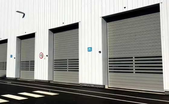 PLC điều khiển tốc độ cửa xoắn ốc với 0.8m / s mở và đóng tốc độ tùy chỉnh nâng cao Roll Up cửa xe gara