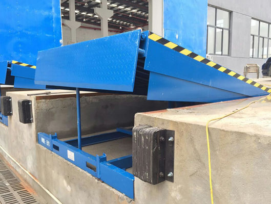 Trên trang web lắp đặt điện / thủy lực tải dock levelers 10 000 - 20 000 lbs dung lượng