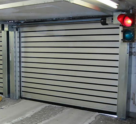 Đường nâng dọc Vinyl Weatherstripping Cửa thép phần cách nhiệt với bọt polyurethane