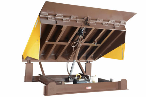 Xưởng sản xuất tự động Dock Plate Dock Door Levelers 25000-40000LBS Thiết kế an toàn Khả năng tùy chỉnh kích thước nền tảng