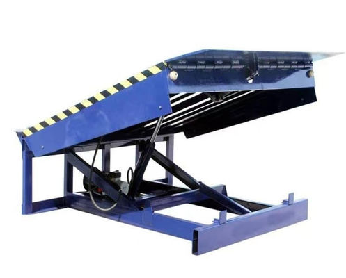 Độ cao boong tùy chỉnh Electric Dock Door Levelers Workshop Bảng bến tàu tự động 25000-40000LBS Thiết kế an toàn Heavy Duty