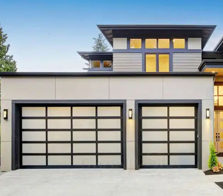 Dễ lắp đặt Độ kín nước lớp 3 kính trong suốt cửa nhà để xe Modern Design Powder Coating