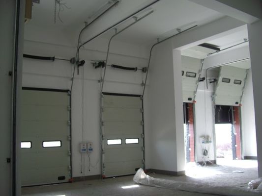 Giá tốt nhất Cửa cuốn công nghiệp tự động nhà ga cứu hỏa với thiết kế tùy chỉnh và nhả khẩn cấp cho nhà máy