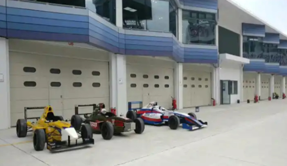 Cửa cuốn công nghiệp lớn, thiết kế tấm phẳng hoặc đường viền, dày 50mm-80mm, cửa nhà để xe cuốn cách nhiệt