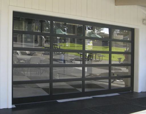 Độ kín nước lớp 3 Kính trong suốt cửa ngăn garage hướng dẫn hoặc tự động mở cửa ngăn kiểu