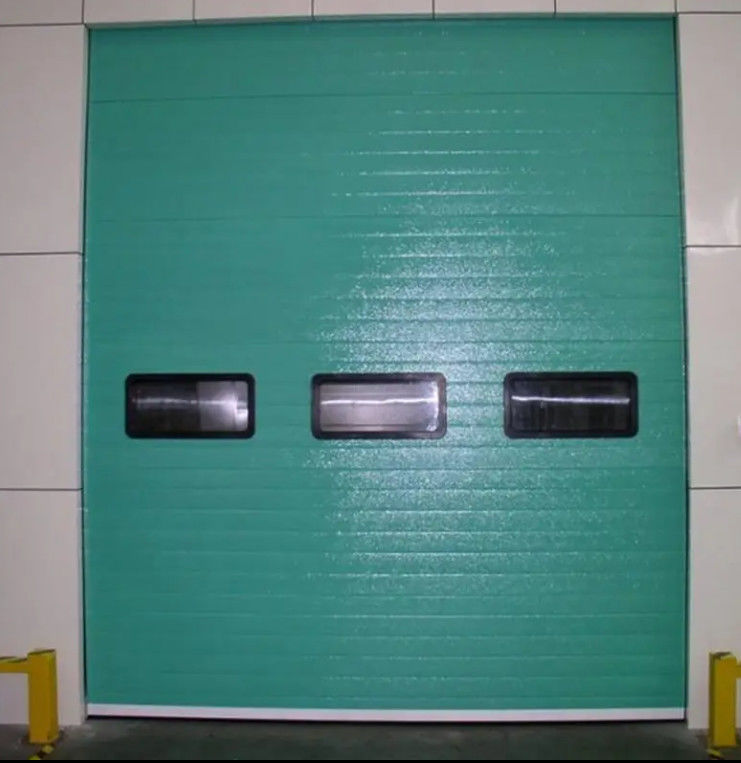 Thép cách điện cửa phần với cách điện polyurethane bọt và tùy chỉnh màu sắc công nghiệp tự động Overhead