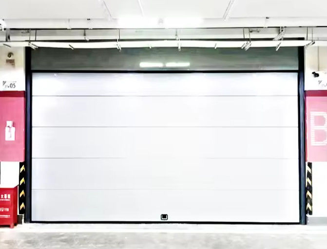 Thép Double Skined Overhead Door Sectional With Lockable Handle Remote Control Vertical Overhead Garage Roll Door (Cửa sơn trên nhà để xe)