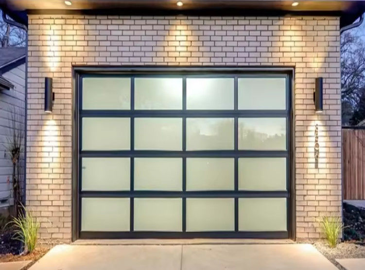 Cửa phần nhôm phủ bột hiện đại với hoạt động an toàn bằng tay hoặc tự động